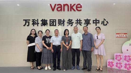 f2a58d1c-dd40-4b9b-84ca-a0d6f60b5f0b