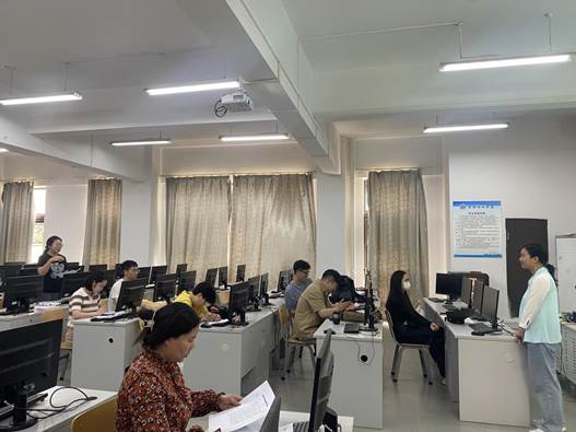 图6 王珊老师点评现场